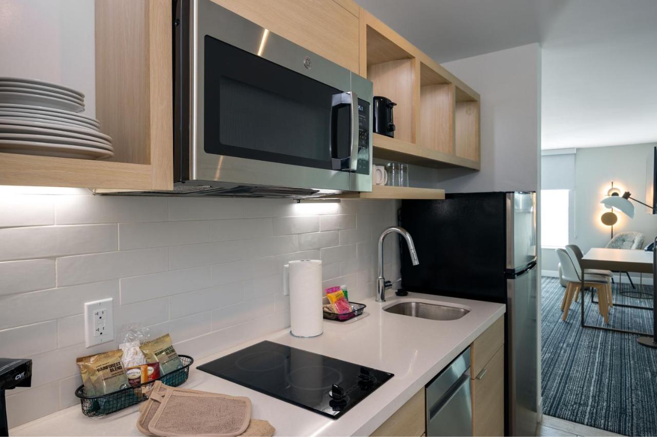 Towneplace Suites By Marriott Canton Riverstone Parkway Exteriör bild