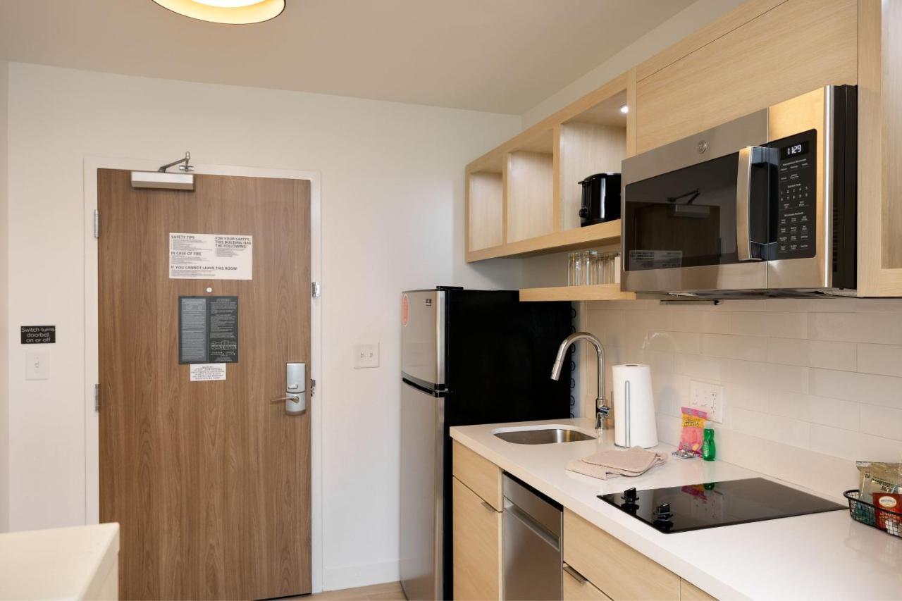 Towneplace Suites By Marriott Canton Riverstone Parkway Exteriör bild