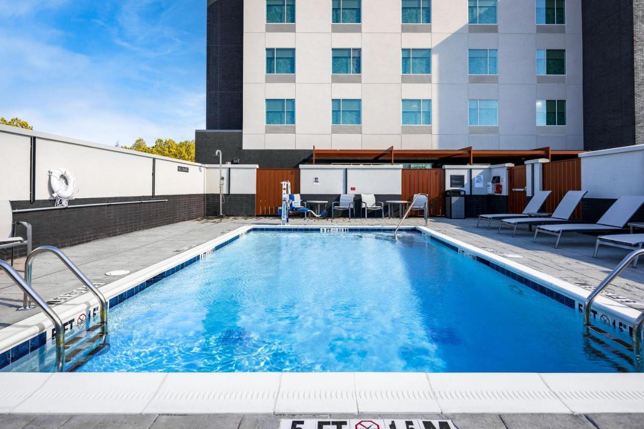 Towneplace Suites By Marriott Canton Riverstone Parkway Exteriör bild