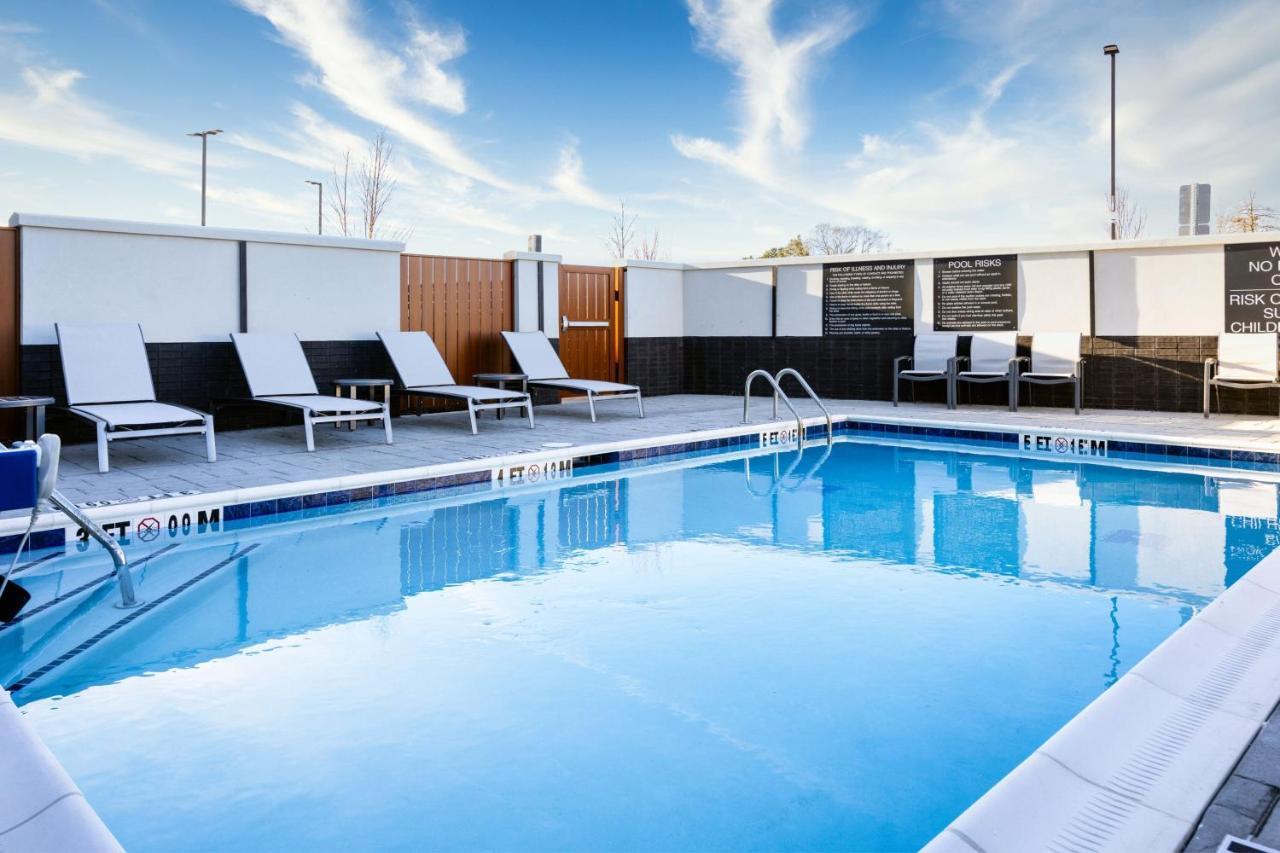 Towneplace Suites By Marriott Canton Riverstone Parkway Exteriör bild